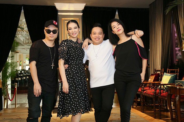 Thu Phương chia sẻ cô luôn ngưỡng mộ nhan sắc không tuổi của các người đẹp Diễm My, Thuỷ Hương.