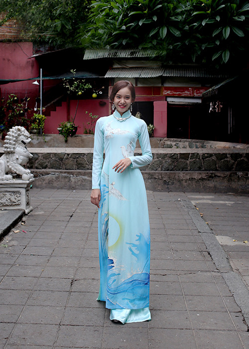 Mỹ Trinh vừa tròn 20 tuổi và hiện là sinh viên năm 2 khoa Giáo dục học trường Đại học Khoa học Xã hội và Nhân văn TP HCM.