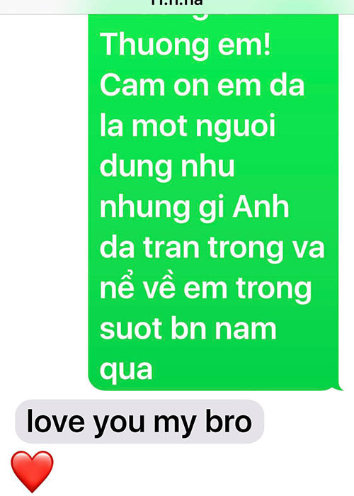 Trước đồn thổi hủy kết bạn vì bất hòa, Mr Đàm tung loạt tin nhắn Hồ Ngọc Hà bày tỏ vẫn quý mến anh. Nam ca sĩ cũng cho hay cả hai không kết bạn trên Facebook vì trang cá nhân đều đạt giới hạn kết bạn.