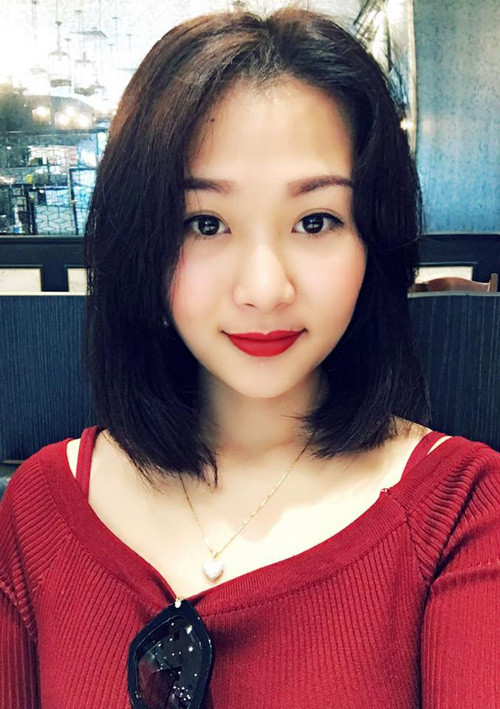 Sở hữu nhan sắc xinh đẹp, được chồng "nâng như nâng trứng", du lịch nước ngoài như đi chợ và gần như "không cần phải nghĩ" về kinh tế, bà mẹ gốc Việt - Dương Quỳnh Tâm - hiện đang được biết đến là một facebooker khá nổi tiếng.