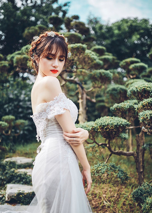 Hương Giang Idol trở lại làm nữ chính chương trình "Người ấy là ai" để tìm bạn trai. Ảnh: Lao động