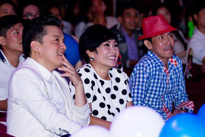 Ca sĩ Lam Trường cũng chia sẻ bức ảnh bên Minh Thuận khi còn sống kèm lời tiếc thương đến cố nghệ sĩ.