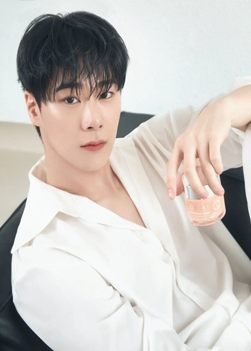 Nam ca sĩ Moonbin vừa qua đời tại nhà riêng. Thành viên nhóm nhạc Astro bị nghi tự tử. Ảnh: Zing