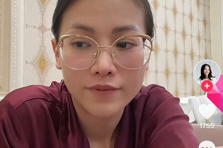 Hoa hậu Phương Khánh vừa cho hay, cô bị cường giáp. Người đẹp đi khám sau khi liên tục cảm thấy hồi hộp, bủn rủn tay chân, từng xuýt ngất xỉu. Ảnh: Zing