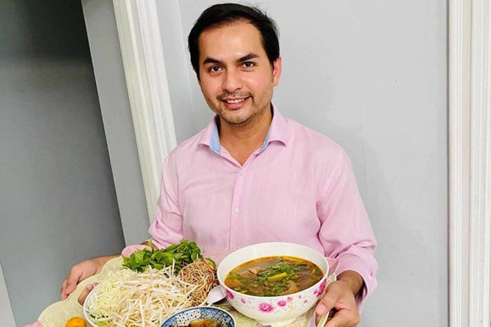 Nam diễn viên, người mẫu Đức Tiến nấu được món Việt lẫn Âu khiến không ít người phải ghen tỵ với bà xã của anh - Bình Phương. Ảnh: FBNV
