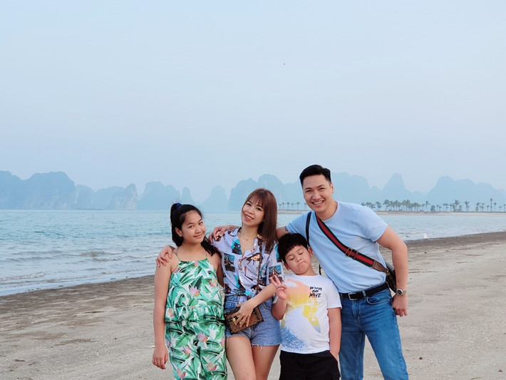 Mạnh Trường hiện tại là một trong những nghệ sĩ có tổ ấm viên mãn nhất nhì Vbiz.