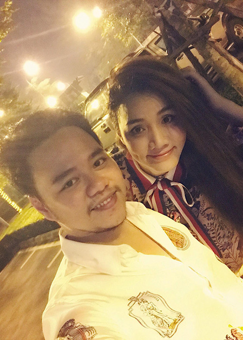 Trang Nhung là nữ diễn viên tài năng của màn ảnh Việt. Tháng 10/2014, cô bí mật đính hôn với Hoàng Duy. Cặp đôi công khai chuyện tình cảm vào giữa năm 2013.