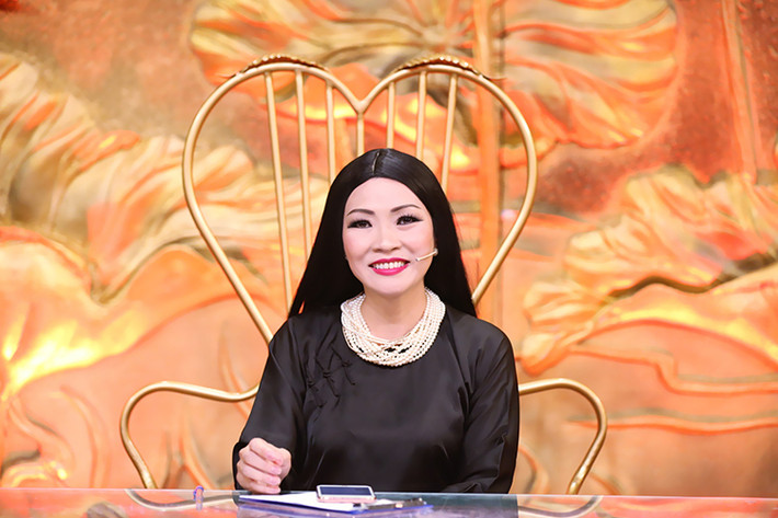 Tập 6 của chương trình Ngôi sao phương Nam với chủ đề “Thời gian” sẽ lên sóng vào lúc 21h thứ sáu ngày 31/3 trên kênh THVL1. Ngồi ghế nóng chương trình gồm: NSND Hà Thế Dũng, BTV-MC Quỳnh Hoa và nữ ca sĩ Phương Thanh.