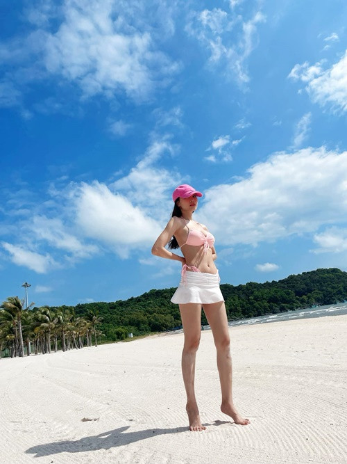 Nữ diễn viên 34 tuổi ngày càng gợi cảm hút mắt.