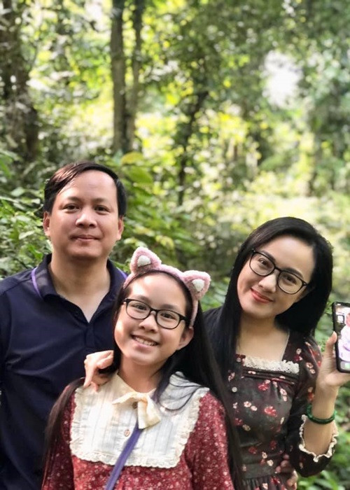 Vợ chồng Hoài Anh được khen ngày càng lão hóa ngược.