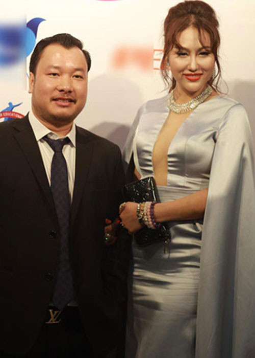 Triệu Văn Dương còn bị một tài khoản Facebook khác tố quỵt tiền. Trước những tin đồn về bạn trai mới, Phi Thanh Vân giữ im lặng. Ảnh: Vietnamnet