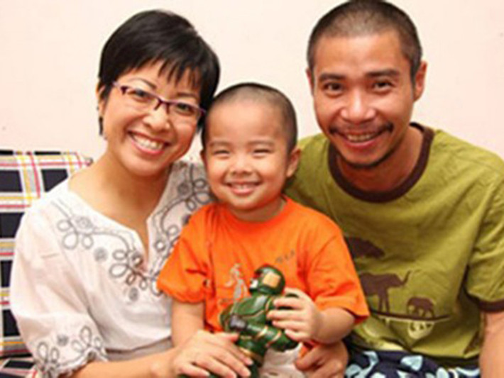 Năm 2004, Công Lý và MC Thảo Vân kết hôn. Cặp đôi sau đó có một cậu con trai chung. Đến năm 2010, Công Lý và Thảo Vân ly hôn. Từ đó đến nay, mối quan hệ giữa hai người vẫn luôn tốt đẹp. Ảnh: Tiền Phong