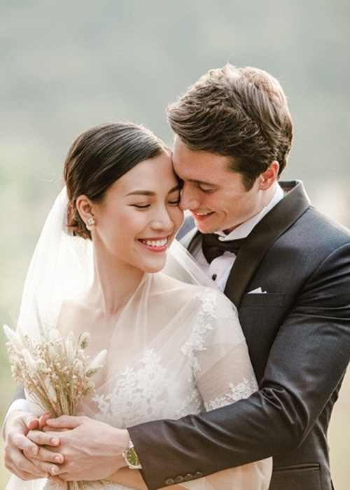 Đám cưới của MC Hoàng Oanh và doanh nhân người Mỹ Kevin sẽ được tổ chức vào ngày 1/12 tới đây tại TP HCM.