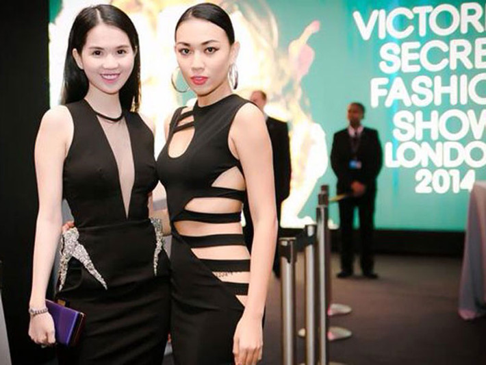 Trên trang cá nhân, Ngọc Trinh bày tỏ cảm xúc: "Một kỷ niệm đáng nhớ, được gặp gỡ các thiên thần và xem trực tiếp show Victoria's Secret".