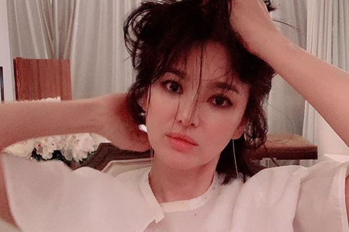 Trước hình ảnh Song Joong Ki đeo nhẫn cưới, người hâm mộ tò mò phản ứng của Song Hye Kyo.