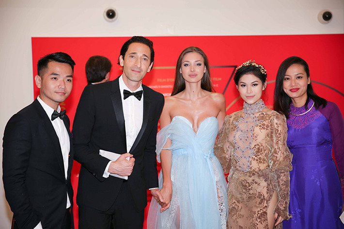 Adrien Brody bày tỏ sự thú vị khi gặp gỡ Ngọc Thanh Tâm và Phạm Hồng Phước. Anh hy vọng sẽ có dịp được tới Việt Nam trong một tương lai gần cùng với bạn gái - siêu mẫu Lara Lieto.
