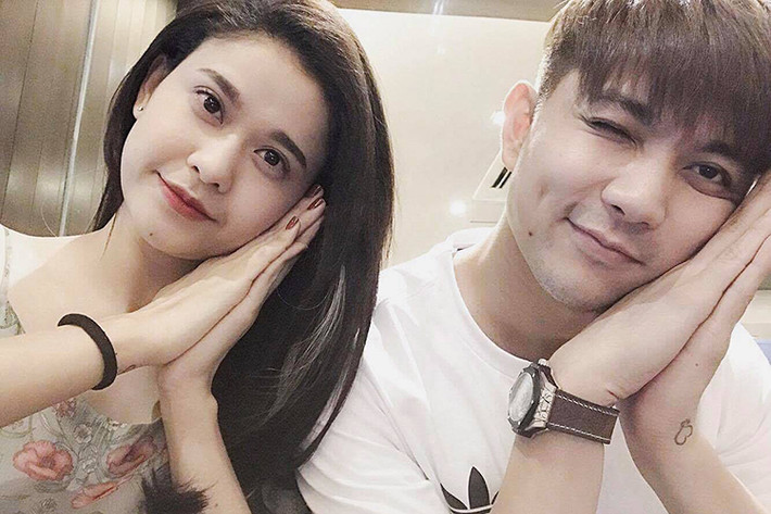 Gắn bó với nhau đã được 7 năm và có chung một cậu con trai, mới đây, Tim - Trương Quỳnh Anh được cho là đã nộp đơn ly hôn lên Tòa án nhân dân quận 10. Ngay lập tức, Tim phủ nhận thông tin này. Tuy nhiên, Trương Quỳnh Anh giữ im lặng. Ảnh: FBNV