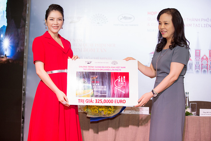 Năm nay, Lý Nhã Kỳ đã thỏa được khát khao mang hình ảnh Việt Nam đến Cannes khi tài trợ đến 1 triệu euro để quảng bá điện ảnh Việt Nam và du lịch TP HCM.