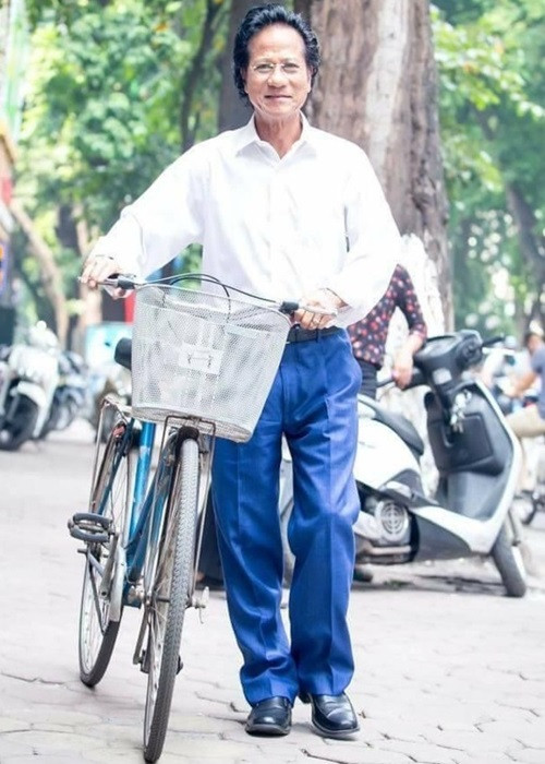 Cuộc hôn nhân thứ hai của Chế Linh cũng không bền lâu. Ông chia tay người vợ thứ hai sau hơn 3 năm chung sống và có 4 người con. Ảnh: Dân Việt