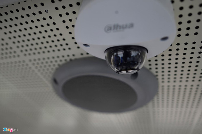 Hệ thống camera giám sát được lắp đặt trên xe buýt nhanh.
