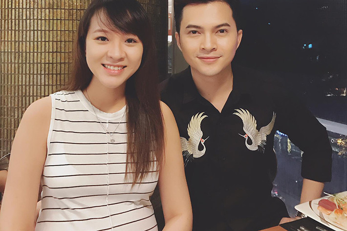 Nam Cường đã dành nhiều thời gian bên cạnh vợ trong những tháng đầu thai kỳ vì cô bị ốm nghén hay mệt. Ảnh: FBNV