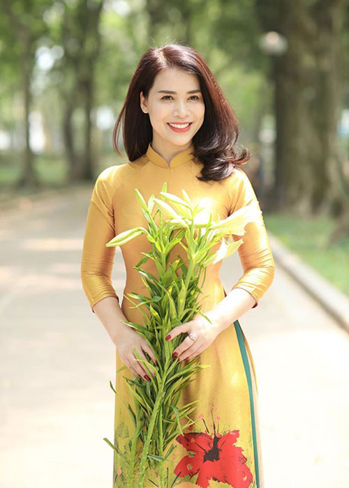 Nữ doanh nhân luôn xuất hiện rạng rỡ.