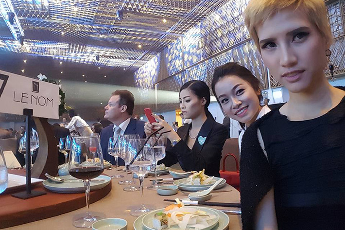 Sự lột xác của Hồng Xuân khiến không ít khán giả của Vietnam’s Next Top Model cảm thấy ngỡ ngàng. (Ảnh: Facebook Hồng Xuân)