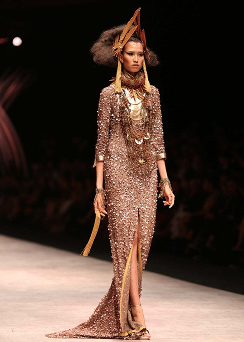 Sau khi rời cuộc thi Vietnam’s Next Top Model 2015, Hồng Xuân tham gia showbiz Việt và nhận được khá nhiều show diễn. (Ảnh: Phụ nữ news)
