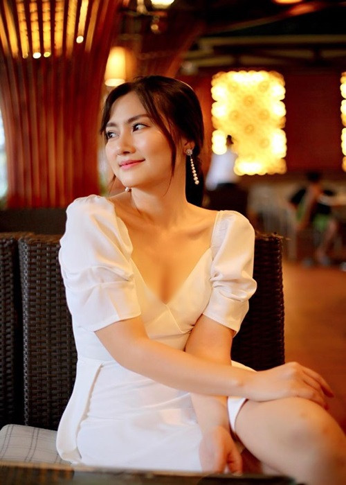Ngọc Lan có stylist riêng lựa chọn trang phục. Nhờ vậy, gu thời trang của cô ngày càng tinh tế. Ảnh: Dân Việt