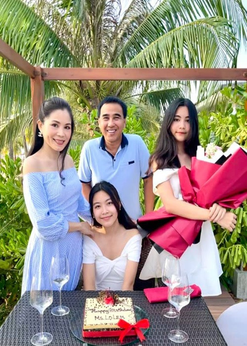 Lọ Lem và Hạt Dẻ là con gái nhà MC Quyền Linh. Ảnh: FBNV