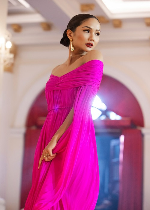 Người hâm mộ của H’hen Niê rất nóng lòng chờ ngày phim “578: Phát đạn của kẻ điên” ra rạp.