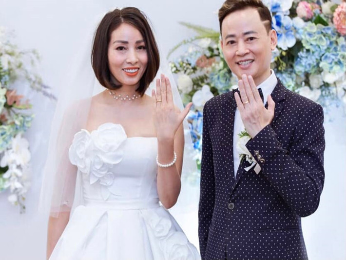 Cách đây 5 tháng, Tùng Dương và người vợ thứ 4 tổ chức đám cưới.