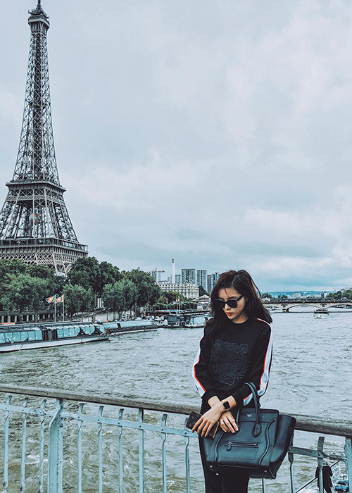 Trước Venice, Kỳ Duyên đã có mặt ở Paris, Pháp. Trong ngày cuối cùng ở đây, cô đến ngắm nhìn tháp Eiffel, dòng sông Seine.