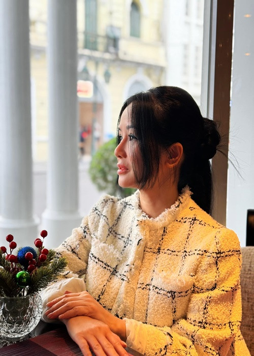 Theo Hồng Nhung, cùng với sự nghiệp âm nhạc, nghệ thuật, cô muốn được sống tất cả những ngày còn lại trong cuộc đời cho công cuộc chống lại bệnh ung thư. Ảnh: FB Hồng Nhung.