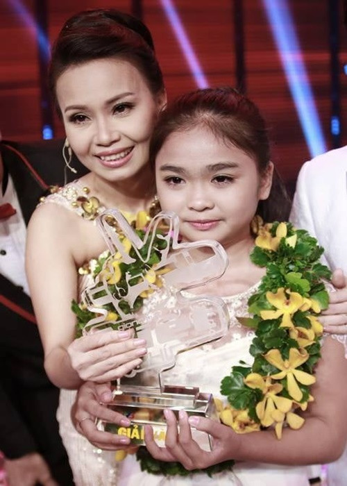 Vợ chồng Cẩm Ly - Minh Vy vốn dìu dắt Thiện Nhân ngay từ khi mới bước chân vào showbiz. Ảnh: Fanpage