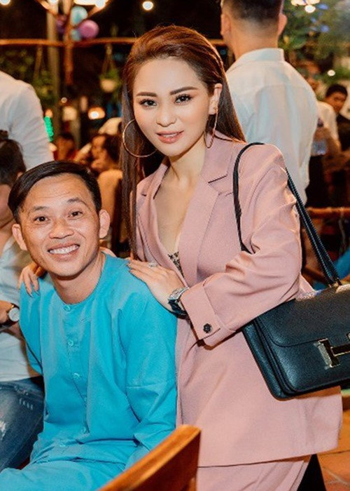 Ánh Linh từng có thời gian khá dài ở ẩn vì chữa bệnh hở dây thanh quản. Ảnh: Phụ Nữ Việt Nam.