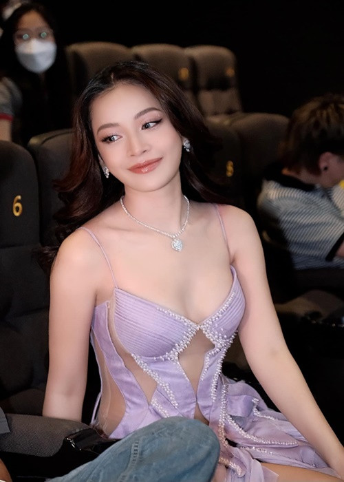 Những năm qua, nhan sắc của Chi Pu được cư dân mạng trong nước và quốc tế đánh giá cao. Năm 2020, trang Sina của Trung Quốc cho rằng Chi Pu xứng đáng với danh hiệu “đệ nhất mỹ nhân Việt”.
