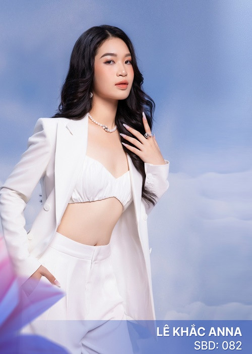 Trên trang cá nhân, Lê Khắc Anna đăng tải status tố ban tổ chức (BTC) Miss World Vietnam 2023 không công bằng. Cô viết: “Dừng lại có lẽ là một cách tốt. 20 ngày với những góc khuất không thể giải đáp được. Anna vẫn tự hào mình tài năng, không ma mị”. Trước status của Anna, BTC Miss World Vietnam 2023 đã lên tiếng. Ảnh: Fanpage.