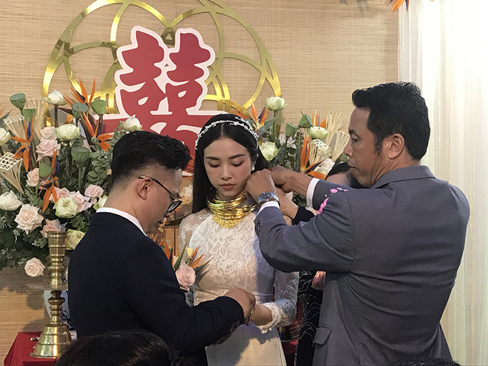 Á hậu Thúy An và bạn trai Ngọc Duy vừa tổ chức đám cưới ở quê nhà Kiên Giang.