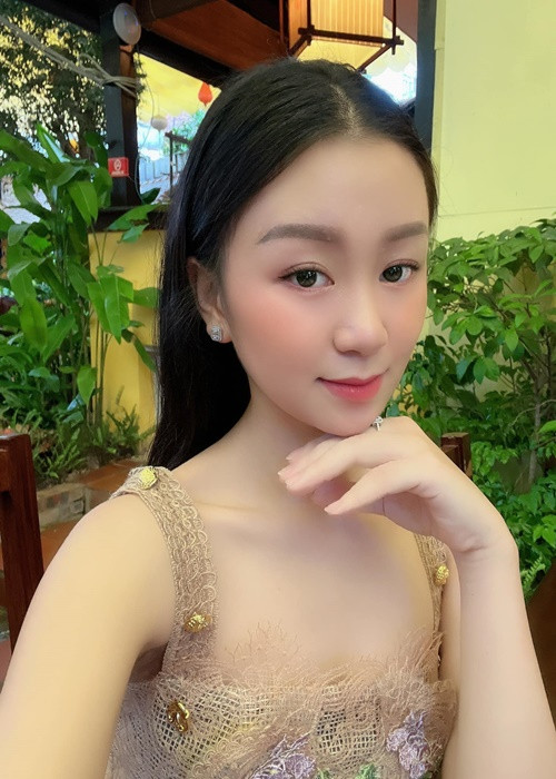 Yến Nhi cho biết, cô không hẹn hò vì muốn tập trung cho việc học tập và hoàn thành sứ mệnh của một á khôi.