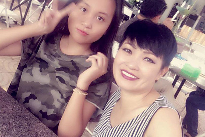 Phương Thanh khoe hình ảnh bên con gái trong chuyến công tác ở Đà Nẵng.