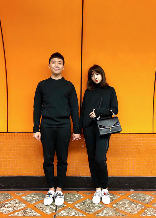 Sau khi về chung một nhà, tình cảm của Hari Won và Trấn Thành ngày càng mặn nồng.