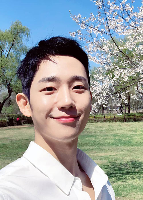 Đóng phim “Chị đẹp mua cơm ngon cho tôi”, Jung Hae In đã đổi đời với cát-sê hiện tăng gấp năm lần. Ảnh: FBNV