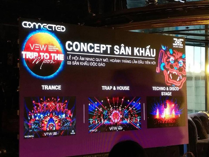Được biết, trước khi vụ việc xảy ra, nhóm thanh niên này tham dự lễ hội âm nhạc điện tử diễn ra tại Công viên nước hồ Tây (thuộc phường Nhật Tân, quận Tây Hồ) mang tên "Du hành tới mặt trăng".