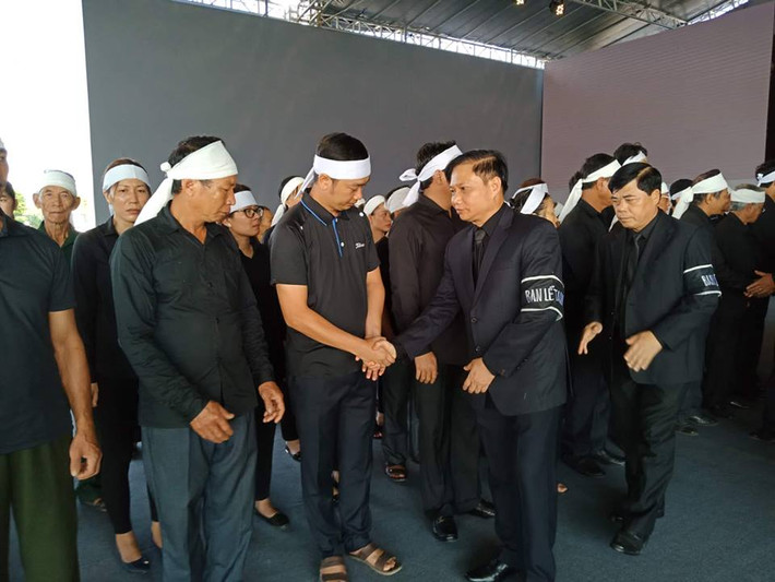 Lễ truy điệu Chủ tịch nước Trần Đại Quang tổ chức vào 7h30 ngày 27/9/2018 tại Nhà tang lễ quốc gia số 5 Trần Thánh Tông, Hà Nội. Lễ an táng từ 15h30 cùng ngày tại quê hương Chủ tịch nước - xóm 13 xã Quang Thiện, huyện Kim Sơn, tỉnh Ninh Bình.
