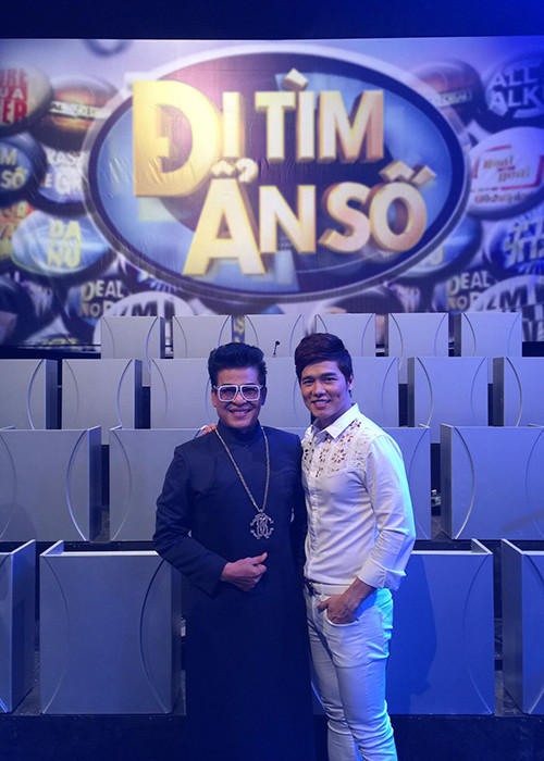 Gần đây, giọng ca đến từ Vĩnh Long xuất hiện trên truyền hình trong một số gameshow như Sao nối ngôi, Đi tìm ẩn số... Ảnh: FBNV