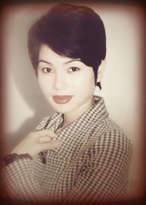 Theo Dân Việt, Thanh Tú sinh năm 1975, trong gia đình có bố mẹ là nghệ sĩ cải lương. Sau khi tốt nghiệp trường Nghệ thuật Hà Nội vào năm 1992, cô đầu quân cho Nhà hát Cải lương rồi chuyển sang Nhà hát Tuổi trẻ. Ảnh: Dân Việt