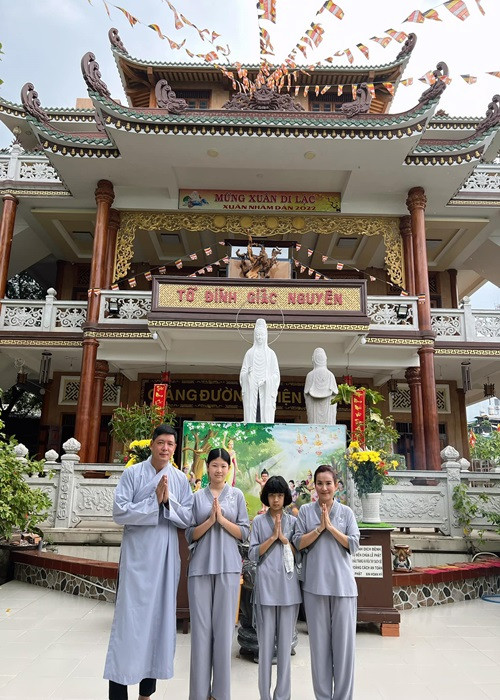 Là con gái của Bình Minh, An Nhiên và An Như nhận được sự quan tâm của nhiều khán giả ngay từ khi còn nhỏ.