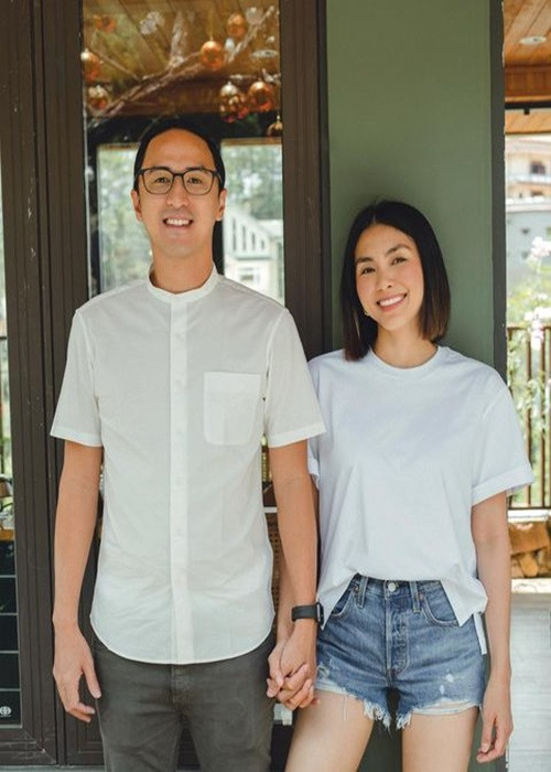 10 năm bên nhau, vợ chồng Tăng Thanh Hà nhiều lần thể hiện tình cảm dành cho nhau.