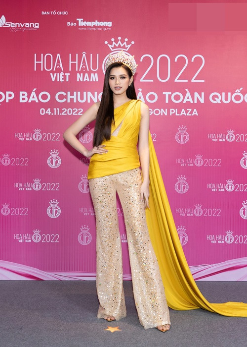 Đỗ Thị Hà đồng hành cùng Hoa hậu Việt Nam 2022 với vai trò đương kim hoa hậu.